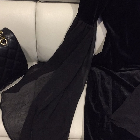 Black Velvet Dress size Medium Knee Length NY&CO - Picture 5 of 6